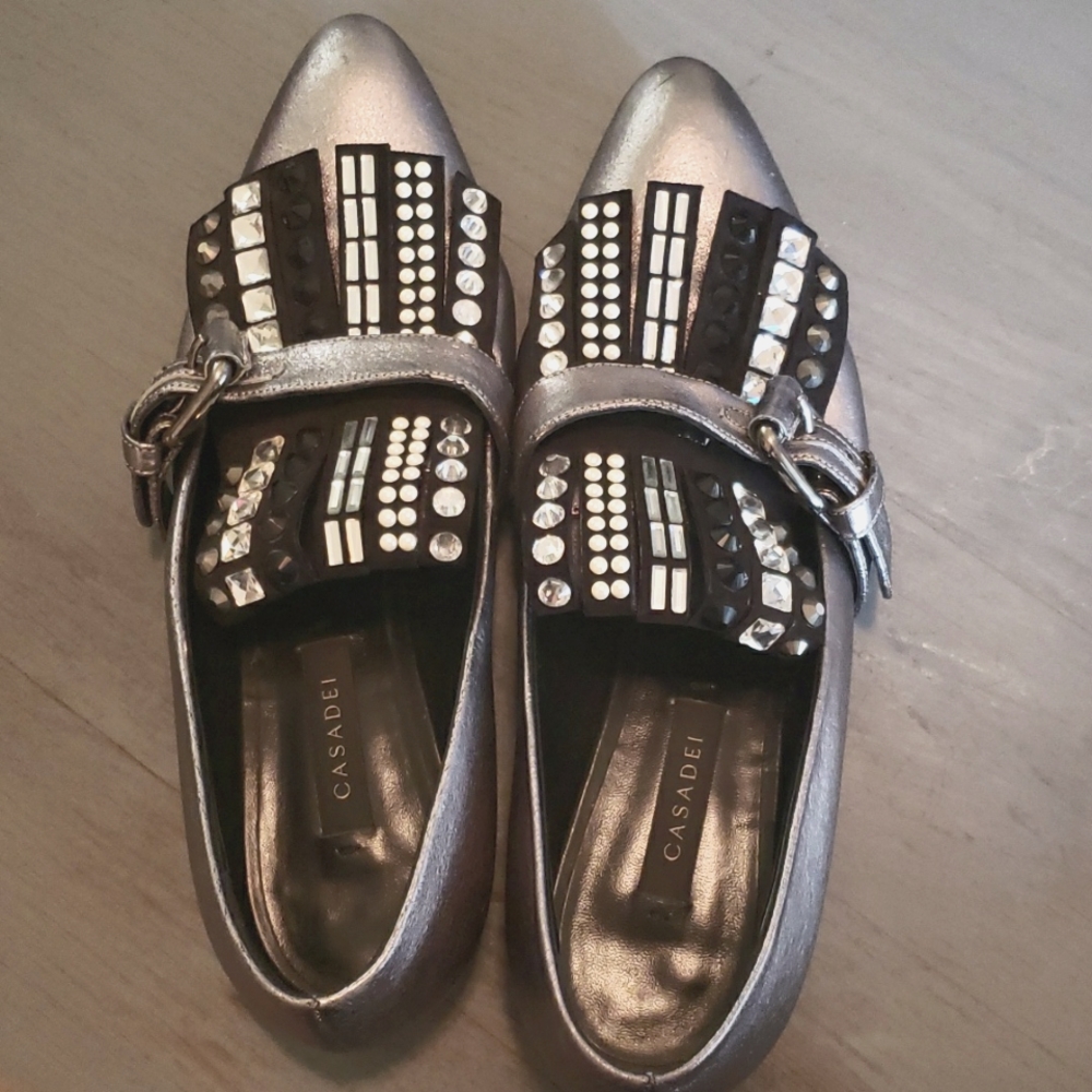 CASADEI low heel with SWAROVSKI crystals US 7 EU 38 silver.